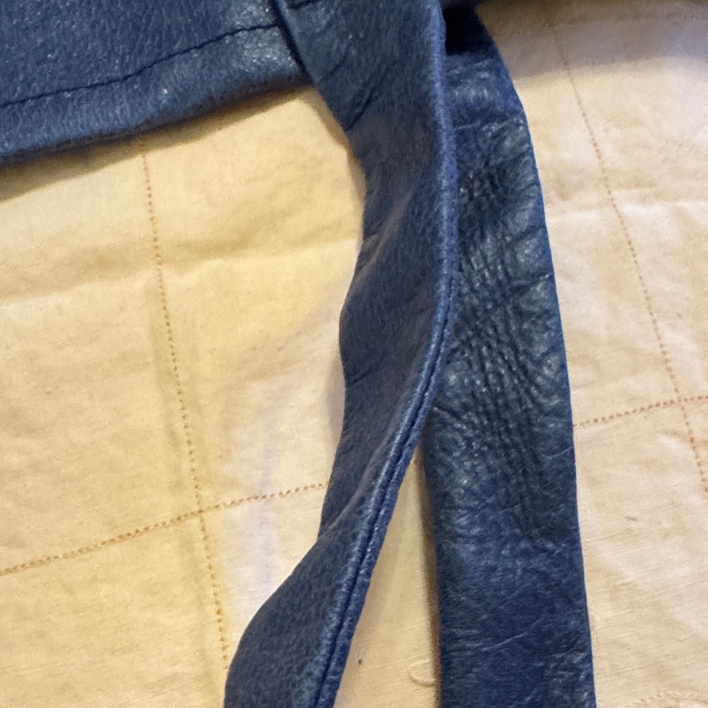 Juicy Couture Blue Tote Bag - Picture 9 of 14